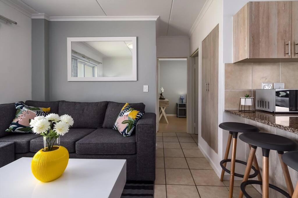 Apartment Ocean Breeze, Muizenberg, *