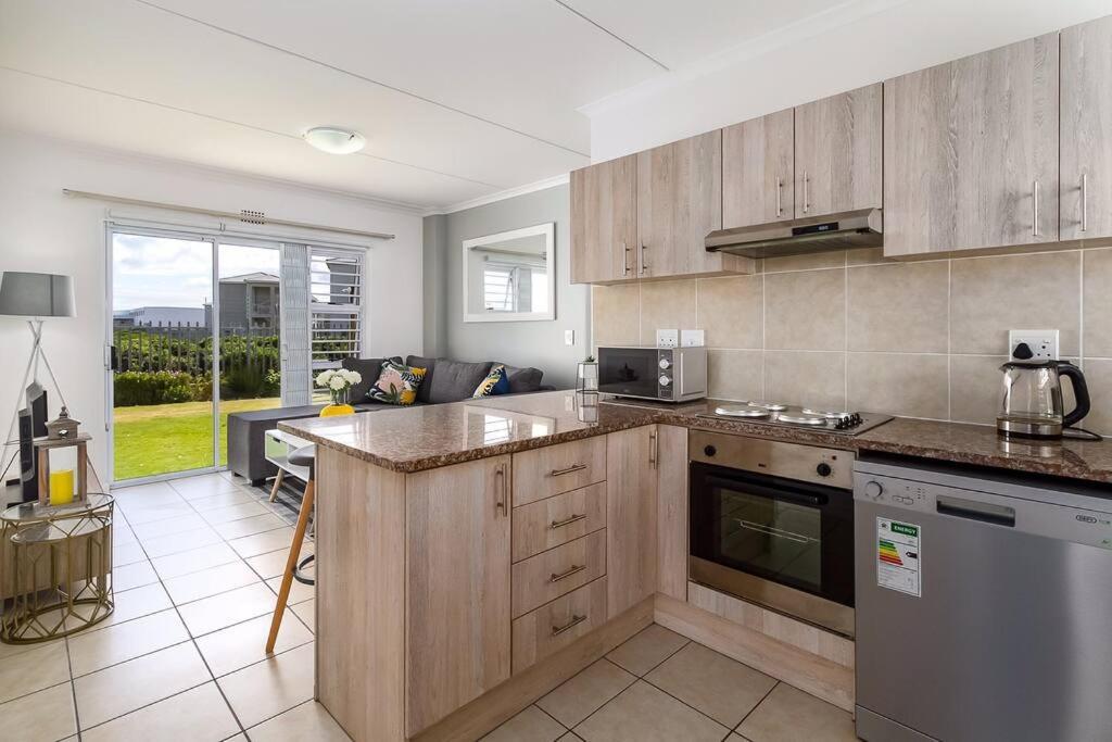 Ocean Breeze, Muizenberg, Apartment Cape Town